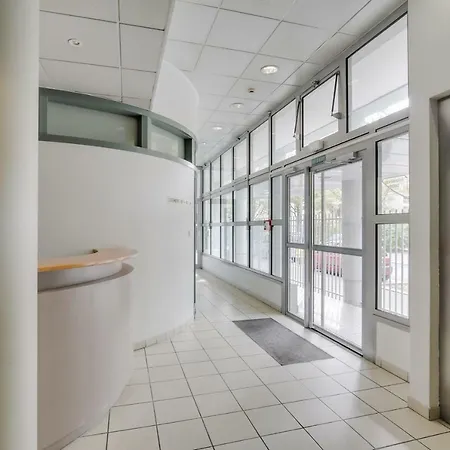 Hostnfly - Beautiful Bright Studio Near Saxe-gambetta Apartment *
