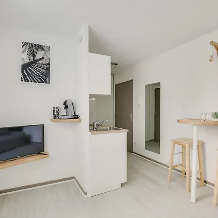 Hostnfly - Beautiful Bright Studio Near Saxe-gambetta Lyon